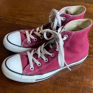 Converse High Tops Size 8